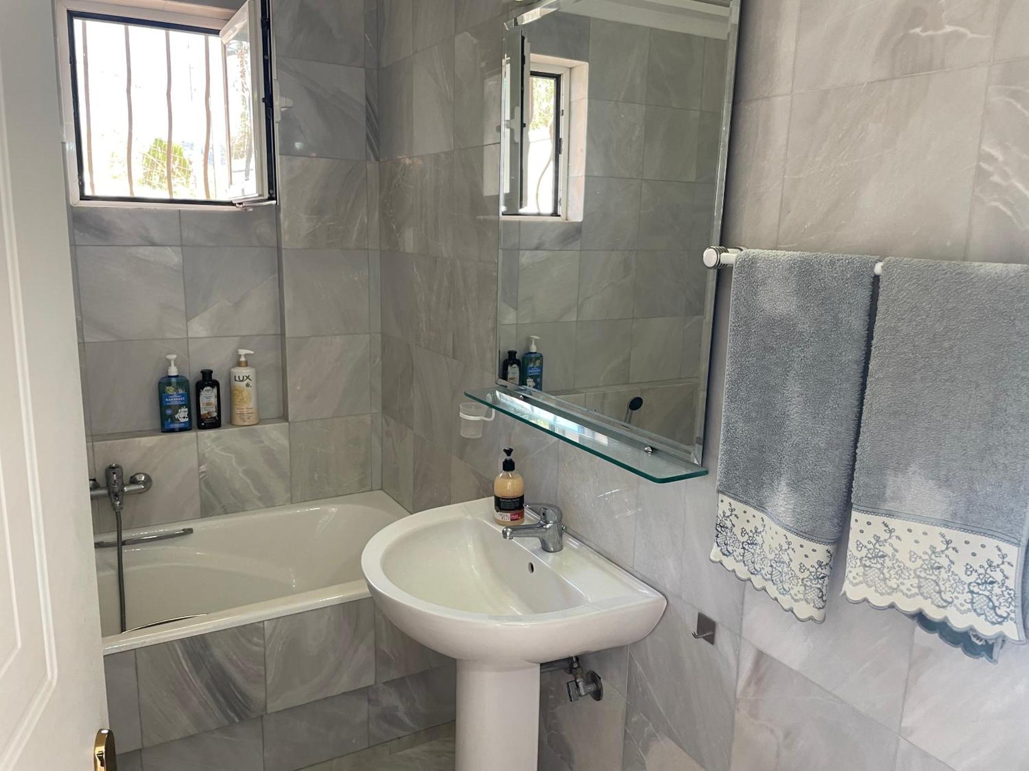 Eagles Nest Villa Athenian Riviera In Aghia Marina Near Lagonisi, Next To The Beach Close To Athens Airport Agia Marina  外观 照片